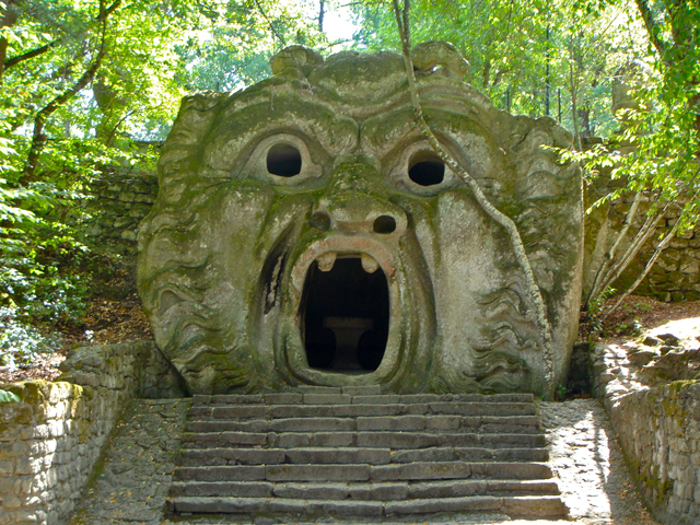 Bomarzo-monster-1